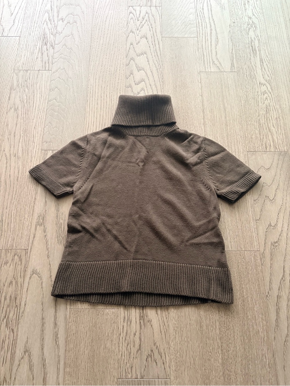 Short-Sleeve Turtleneck Wool Sweater